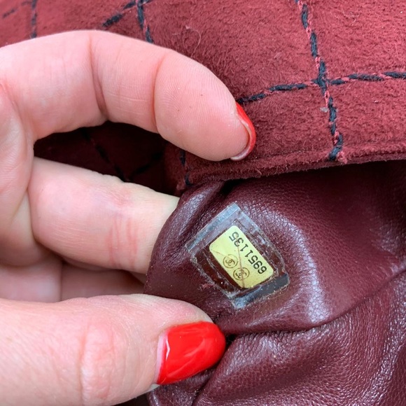 Chanel Classic Suede Dark burgundy color Bag - Picture 3 of 8